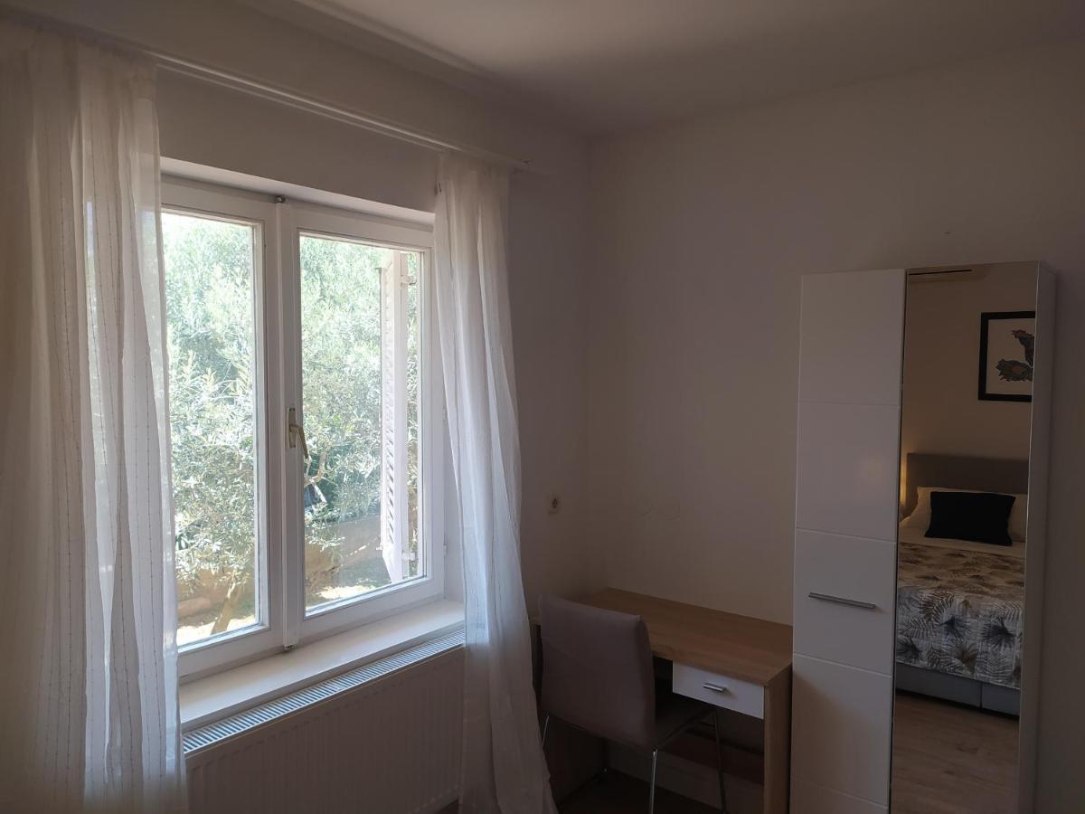 Apartment & Rooms Poppy Rose Zadar Extérieur photo