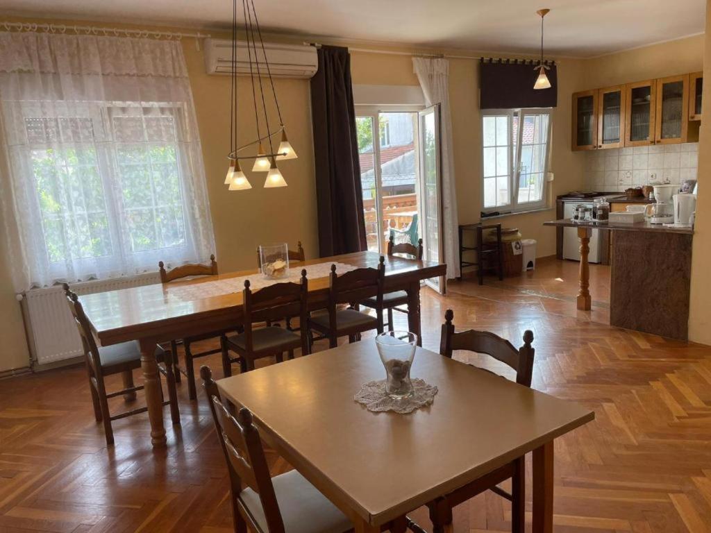 Apartment & Rooms Poppy Rose Zadar Extérieur photo