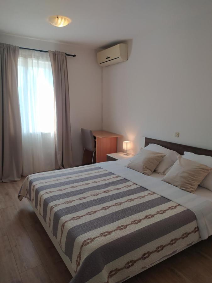 Apartment & Rooms Poppy Rose Zadar Extérieur photo
