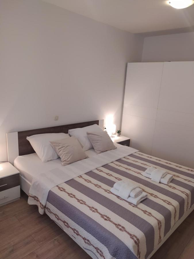 Apartment & Rooms Poppy Rose Zadar Extérieur photo
