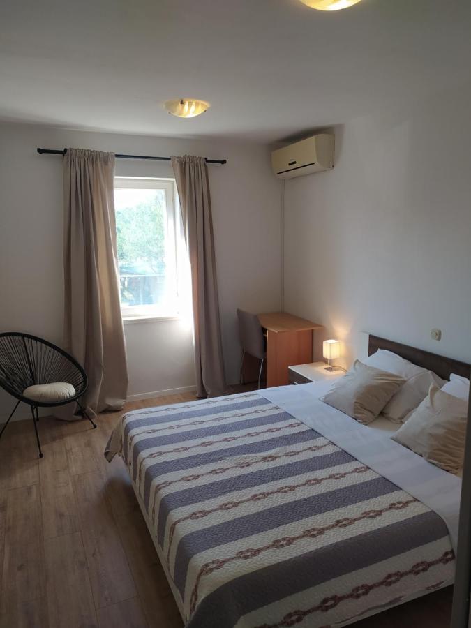 Apartment & Rooms Poppy Rose Zadar Extérieur photo