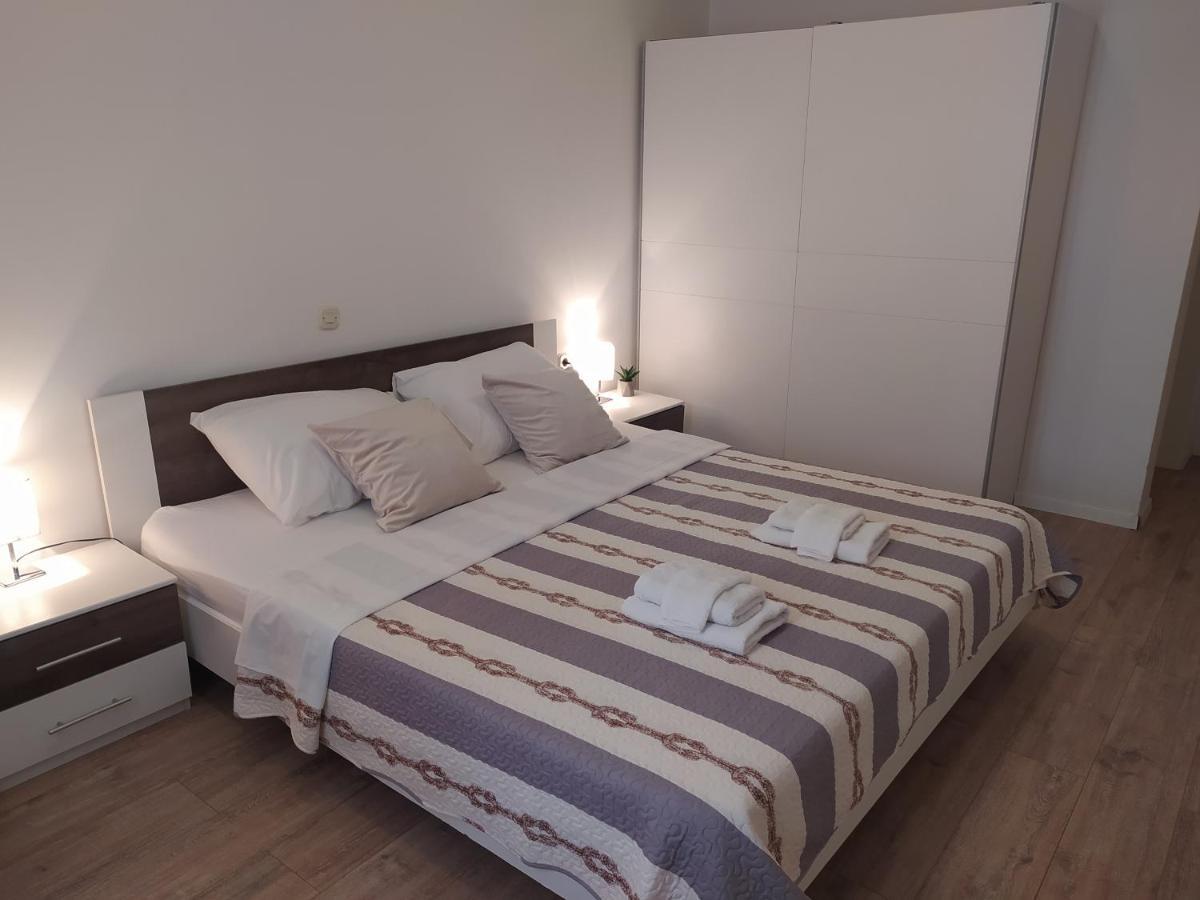 Apartment & Rooms Poppy Rose Zadar Extérieur photo