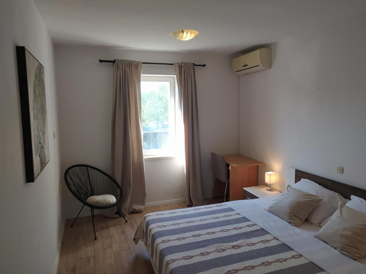 Apartment & Rooms Poppy Rose Zadar Extérieur photo